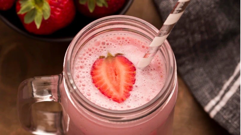 Smoothie de Morango com Iogurte: Leve, Natural e Delicioso