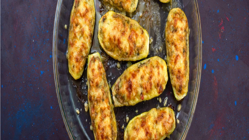 Abobrinha Recheada com Carne Moída e Queijo