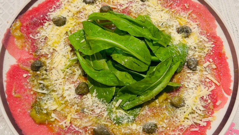 Carpaccio de file mignon com Alcaparras