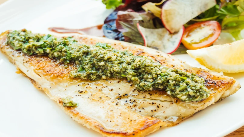 Peixe Assado no Forno com Ervas e Lim&atilde;o